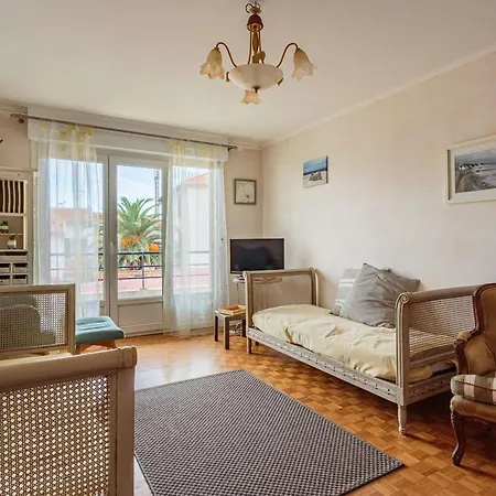 Cosy A Biarritz, Proche Des Commerces Et Plages, Avec Parking Et Balcon - Fr-1-3-607 * Biarritz