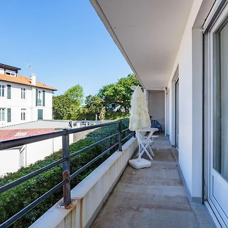 Cosy A Biarritz, Proche Des Commerces Et Plages, Avec Parking Et Balcon - Fr-1-3-607
