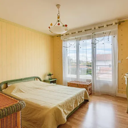 Cosy A Biarritz, Proche Des Commerces Et Plages, Avec Parking Et Balcon - Fr-1-3-607 * Biarritz