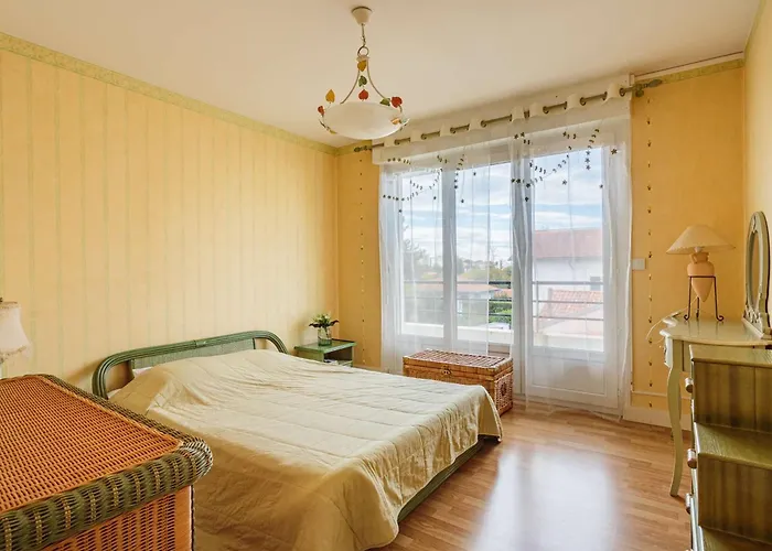 Cosy A Biarritz, Proche Des Commerces Et Plages, Avec Parking Et Balcon - Fr-1-3-607 * 比亚里茨