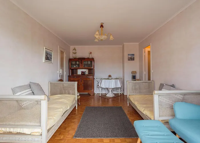 公寓 Cosy A Biarritz, Proche Des Commerces Et Plages, Avec Parking Et Balcon - Fr-1-3-607 比亚里茨